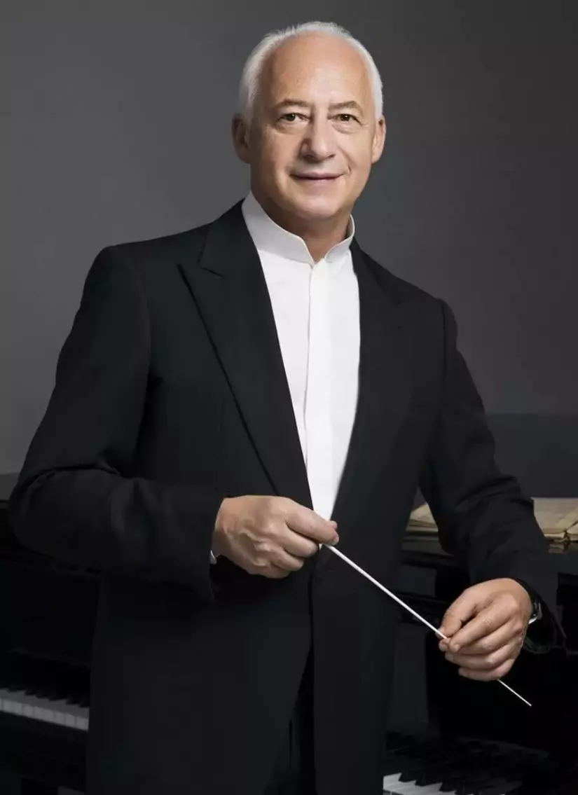 VLADIMIR SPIVAKOV